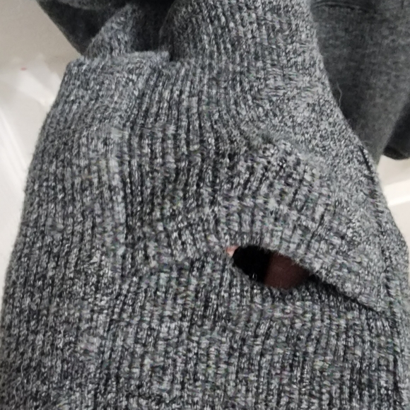 Lululemon Flashback Pullover - Picture 4 of 4